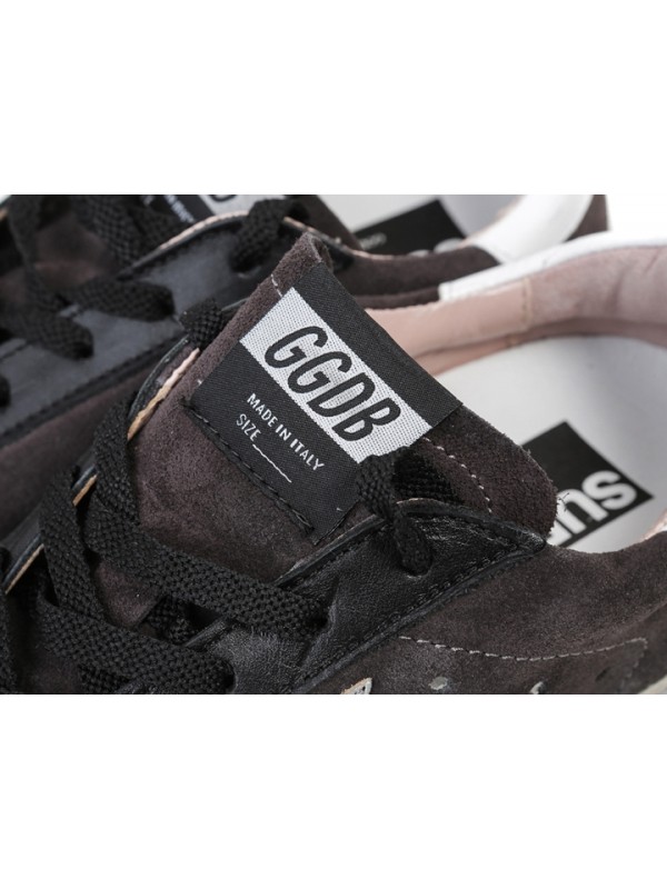 Elegant Design of Golden Goose Sneakers